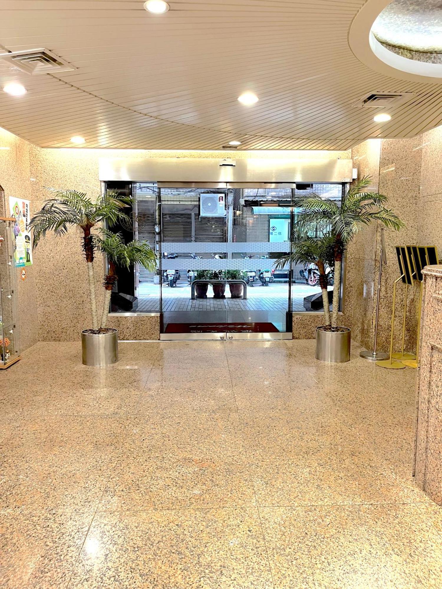Hua Guo Hotel Chilung Exteriör bild