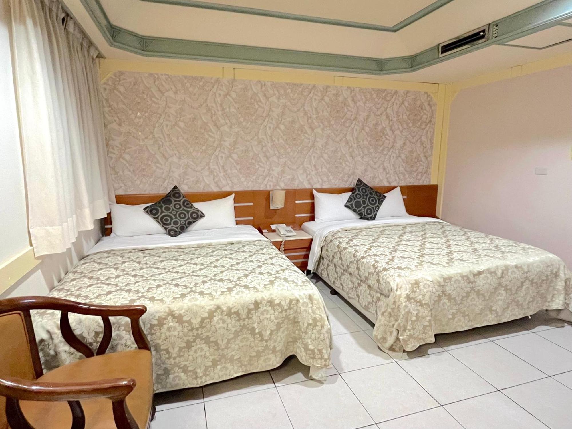 Hua Guo Hotel Chilung Rum bild