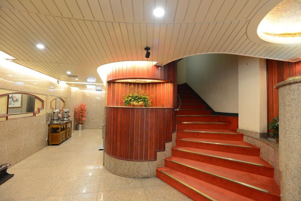 Hua Guo Hotel Chilung Exteriör bild