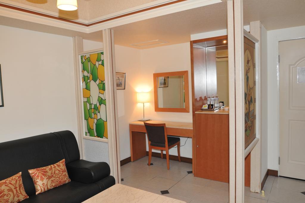 Hua Guo Hotel Chilung Rum bild